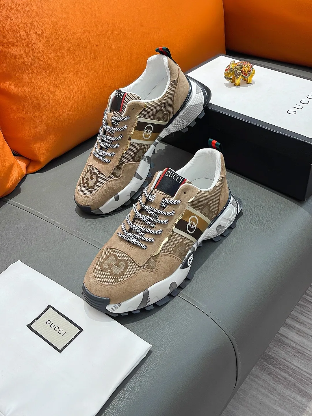 Men's shoes GUCCI "Gucci" P440 Regular size: 38-44 (casual shoes) Product materials: Selected cowhide upper, soft sheepskin lining; original outsole.